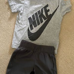 NIKE set, 2-3 years